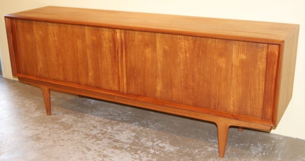 danishteakcredenza.jpg